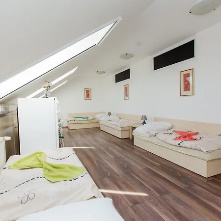 Hviezda * Братислава