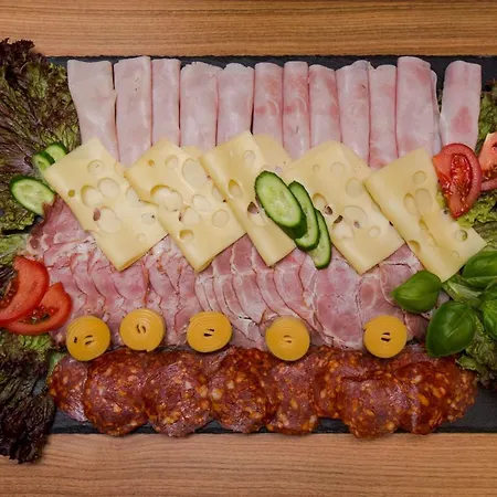 Hviezda * 브라티슬라바