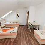 Hviezda Vendégház *