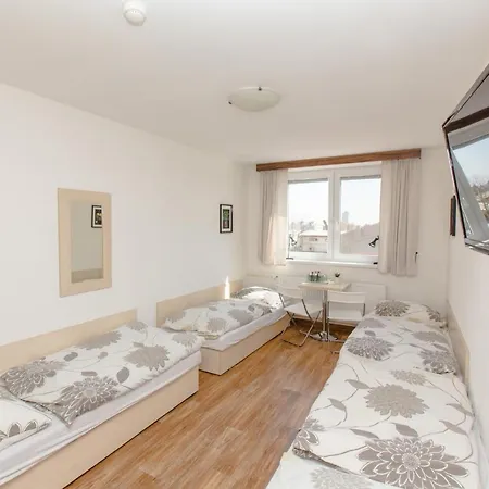 Hviezda * Bratysława